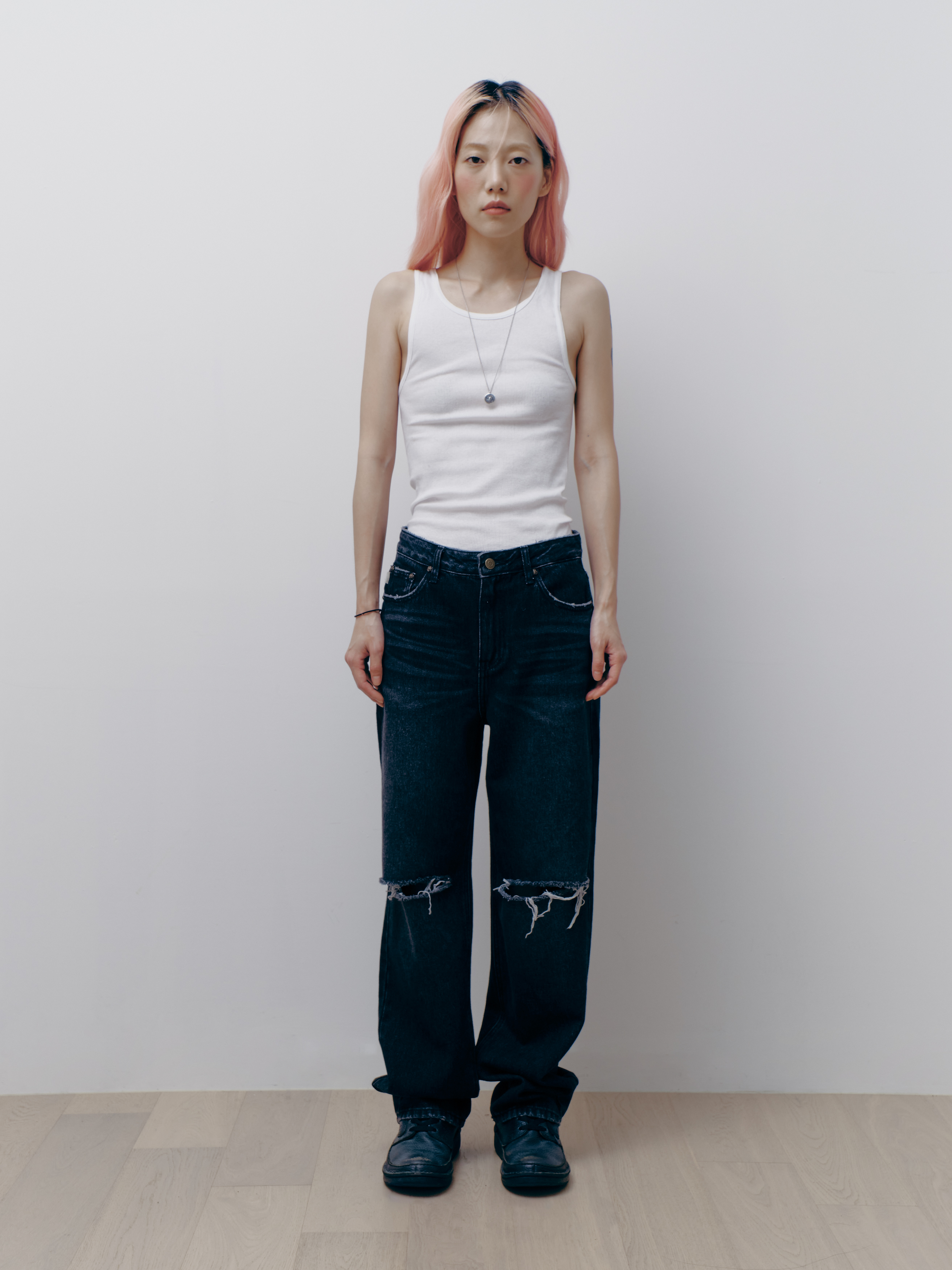 [GLOWNY]95 DESTROYED STRAIGHT FIT JEANS★韓国ファッション★ ☆送料・関税込☆GLOWNY☆95 DESTROYED STRAIGHT FIT JEANS☆