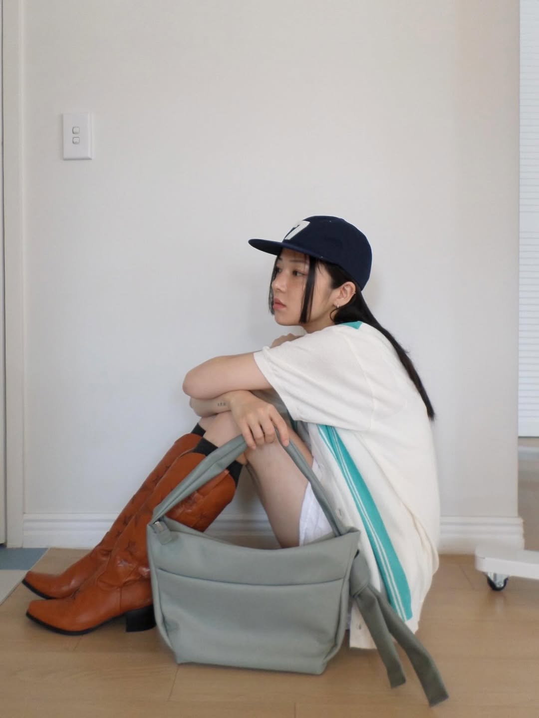 ROUGE N LOUNGE_python_ming_0_5