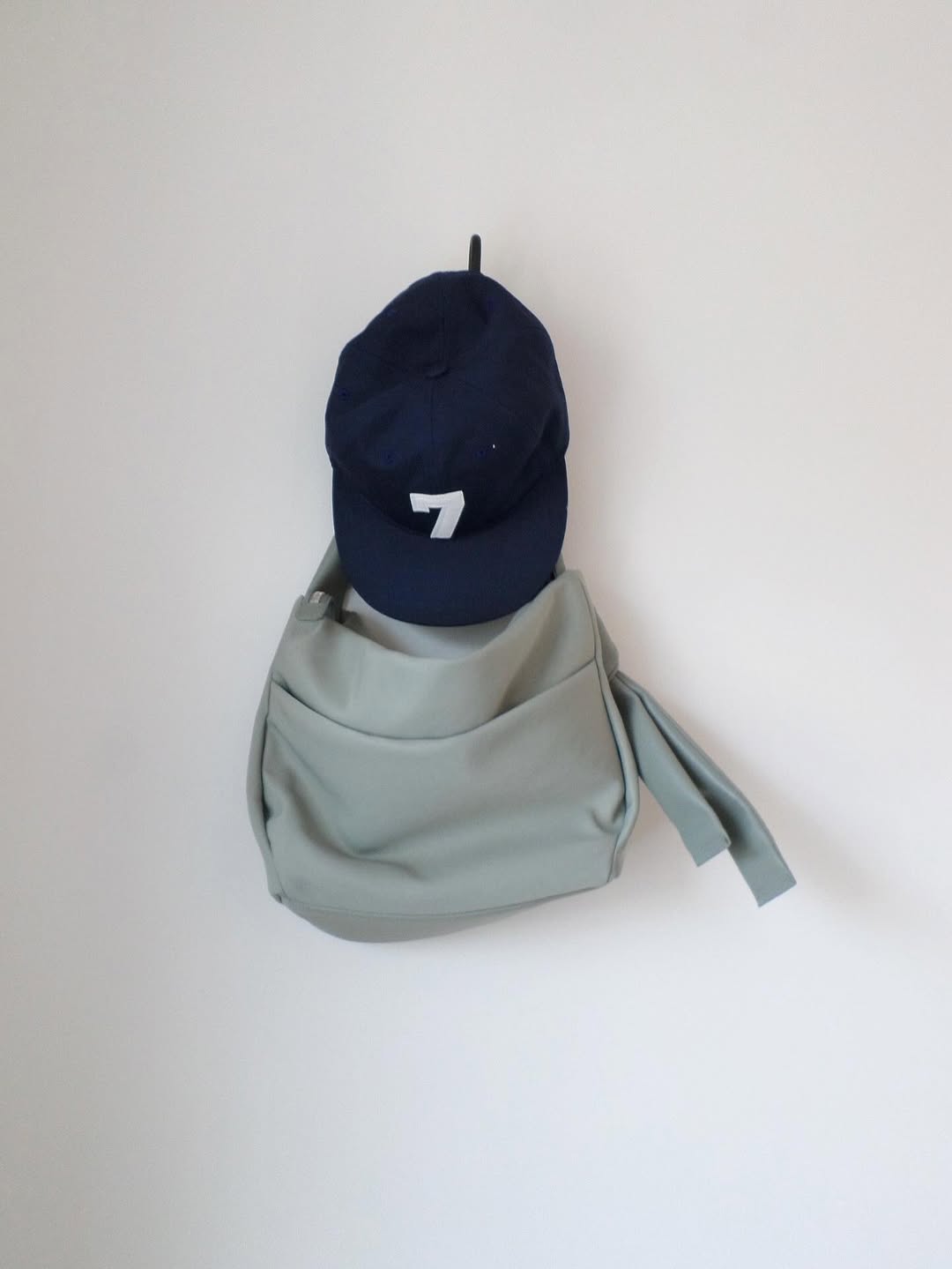 ROUGE N LOUNGE_python_ming_0_4