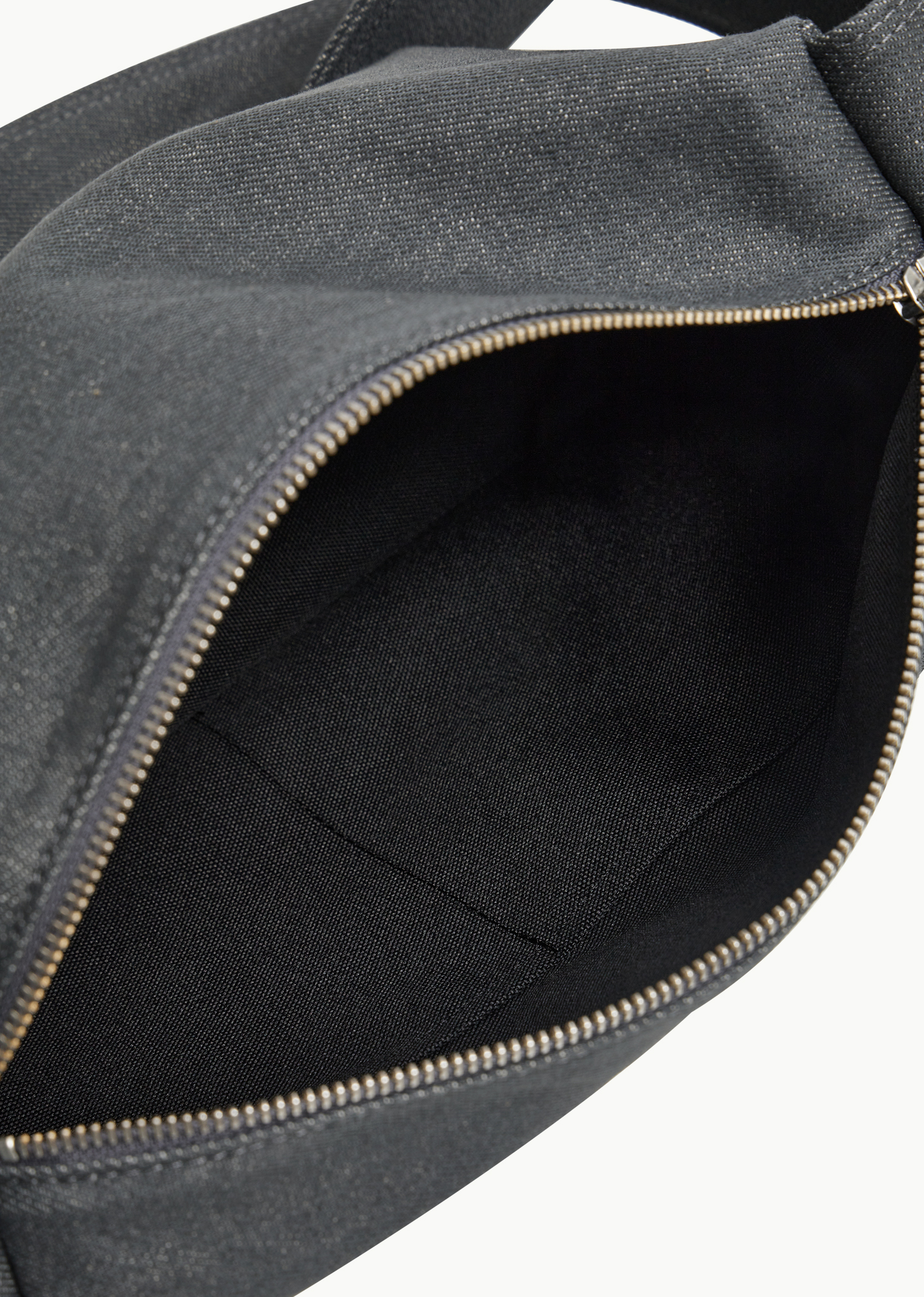 AMOMENTO　　DENIM CUBE BAG MUSINSA | AMOMENTO DENIM CUBE BAG (2COLORS)